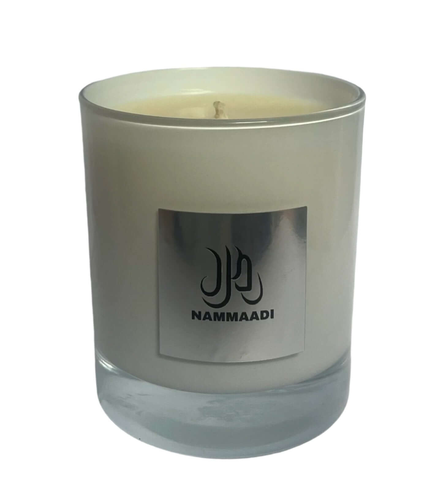 BOIS scented candle with eucalyptus, saffron, cedarwood, sandalwood, vanilla, and musk for a rich, woody aroma with depth and sophistication.